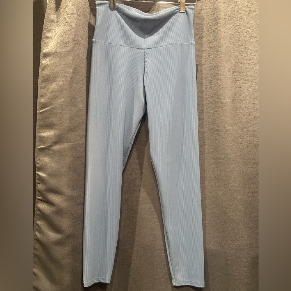 Onzie high rise rib legging